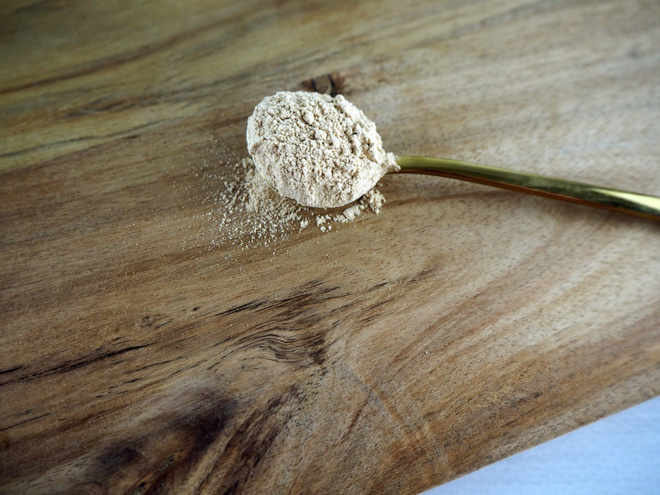 Expérience de goût authentique avec notre Maca bio en poudre, prête à mélanger.